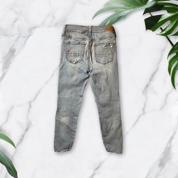 American Eagle Next Level Stretch Jegging Crop Distressed Casual Normcore Size 2 - Picture 6 of 6